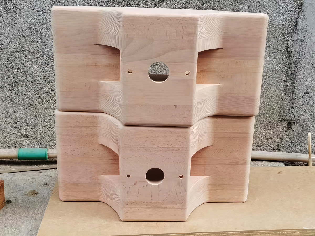 Wooden bearing block mount. Source: FacFox